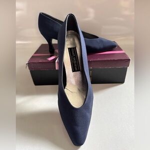 Vintage Stuart Weitzman for Mr Seymour Navy Satin Corniche Shoes - size 8